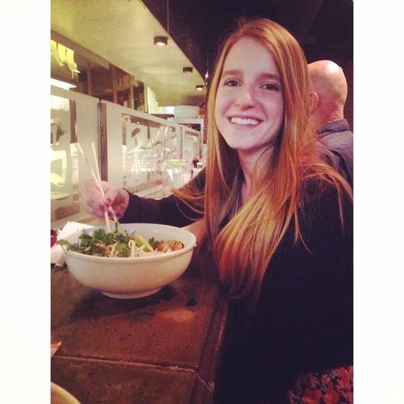 MEET ME 🌻 - Picture 7 of 8